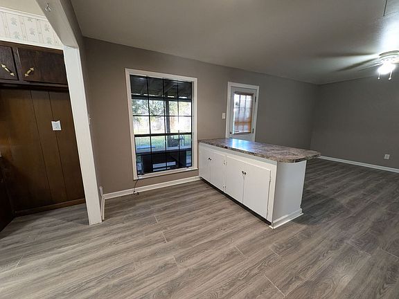 5th image of 6350 Arrowhead Dr