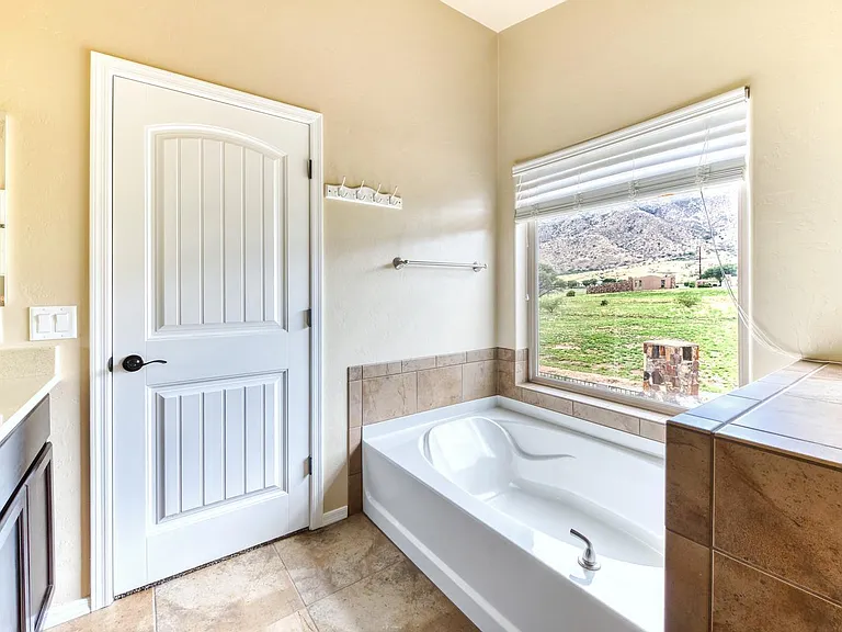 6422 E Saddlehorn Cir — Photo 14
