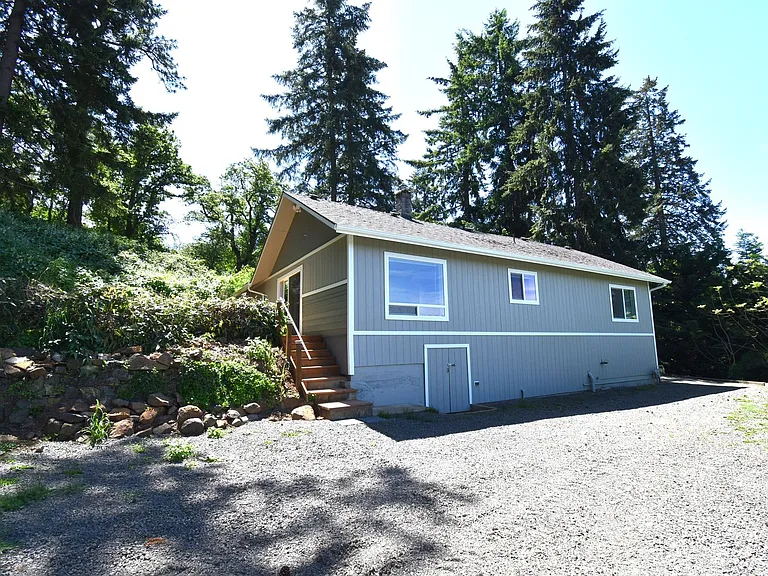 157 Holloway Hts — Photo 20