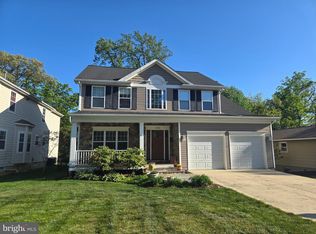 4004 9th St S, Arlington, VA 22204