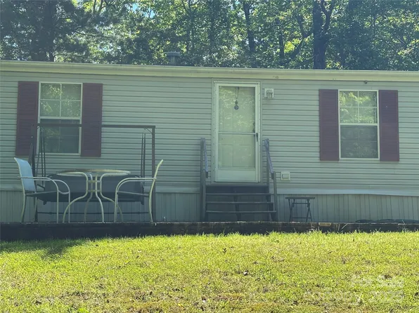 104 Ridge View Rd, Penrose, NC 28766