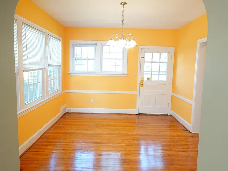 800 Maplewood Ave — Photo 80