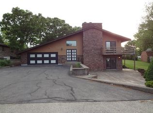 400 Madison Ave, Fox Lake, IL 60020
