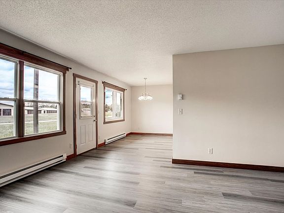 4th image of 2722 Nelson Dr #3