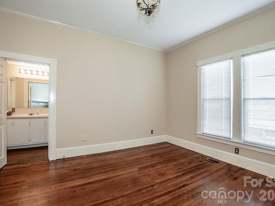 31st image of 316 S Race St