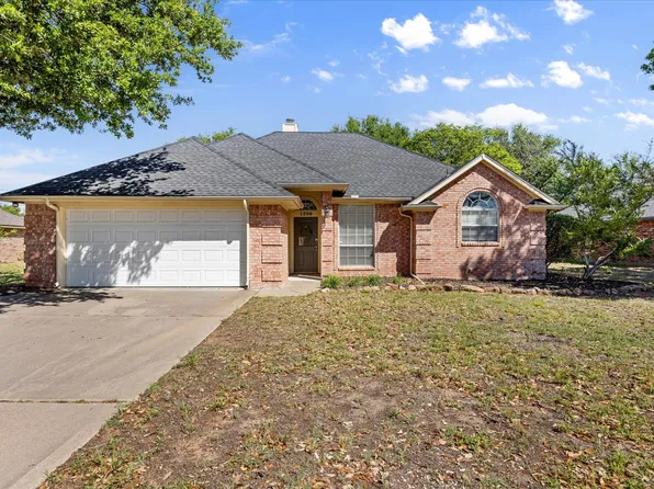 1206 Chaparral Ln, Granbury, TX 76048