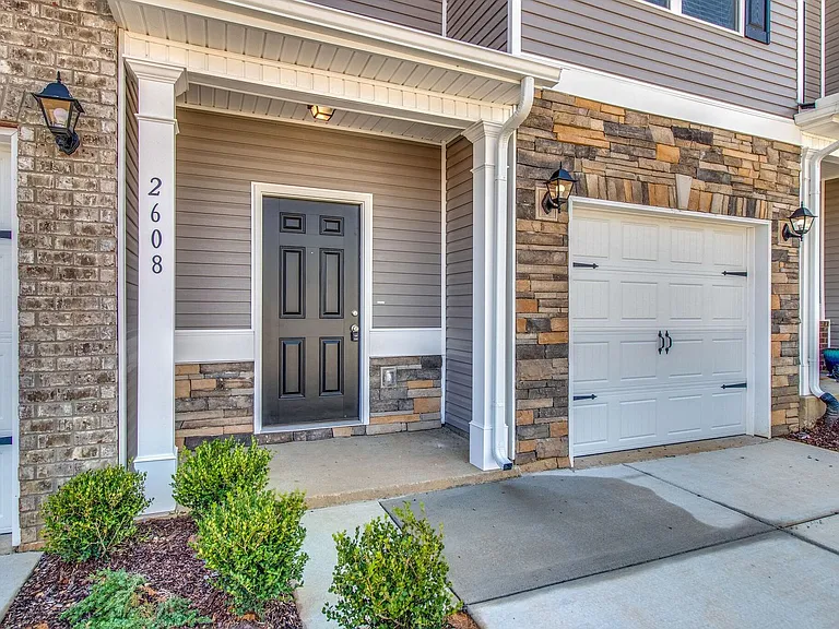 2608 Sherman Way — Photo 2