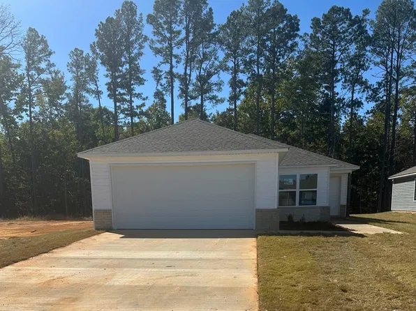 8144 Chesapeake Trl, Bauxite, AR 72011