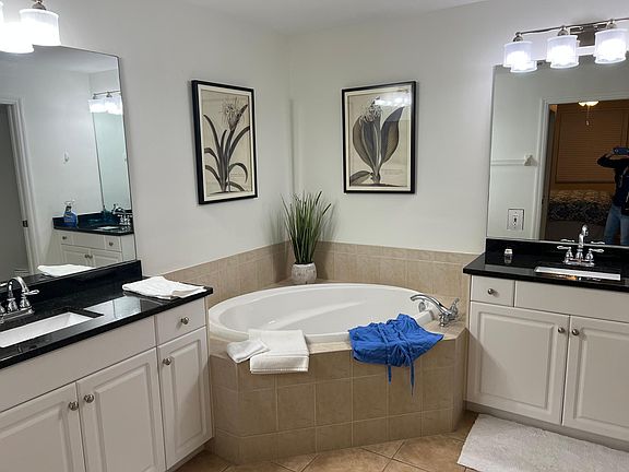 3rd image of 3969 Bishopwood Ct E Unit 103