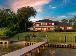 15 Plantation Oaks Dr, Mary Esther, FL 32569