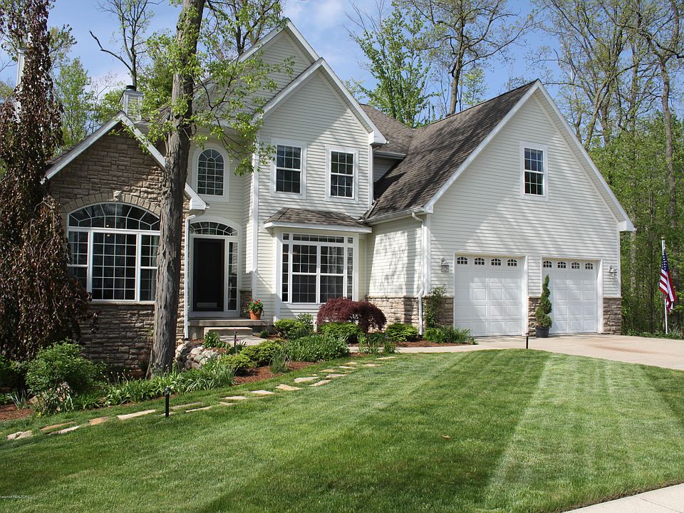 1st image of 6709 English Oak Dr