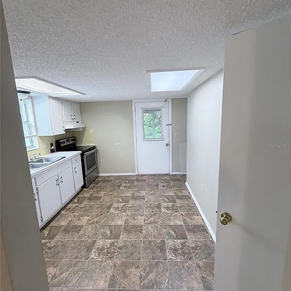 7731 Chapel Ave — Photo 11