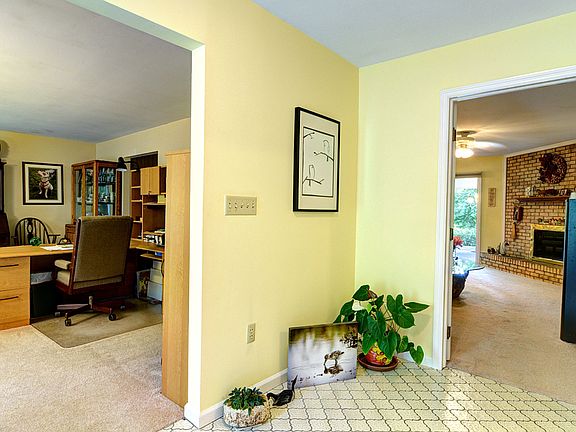 4th image of 21 Woodfield Pl
