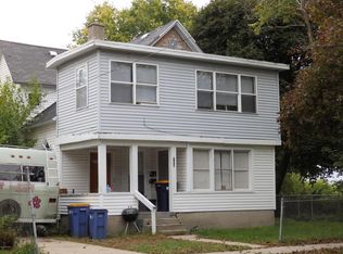 739 Fairview Ave NE, Grand Rapids, MI 49503