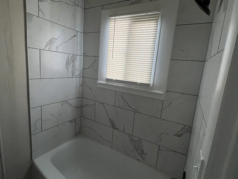 724 Custer St #1 — Photo 8
