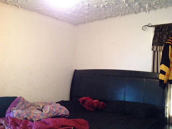 3rd image of 2931 N Denny St