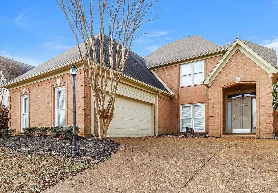 1153 Hunters Green Cir S