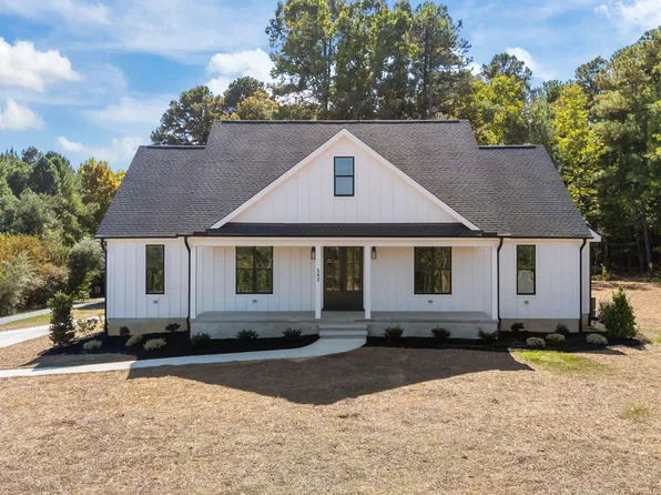 582 Harnett Central Rd, Fuquay Varina, NC 27526