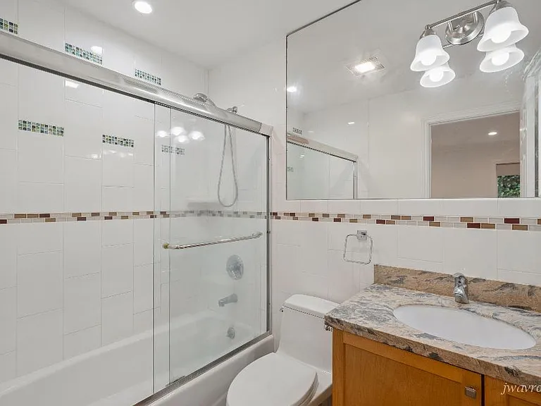 2714 Noriega St — Photo 25