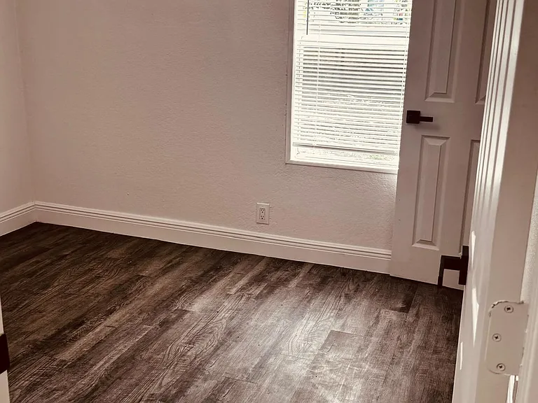 15601 SW 95th Ave — Photo 5