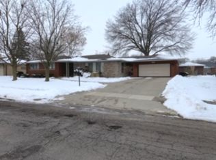 848 Damico Dr, Chicago Heights, IL 60411