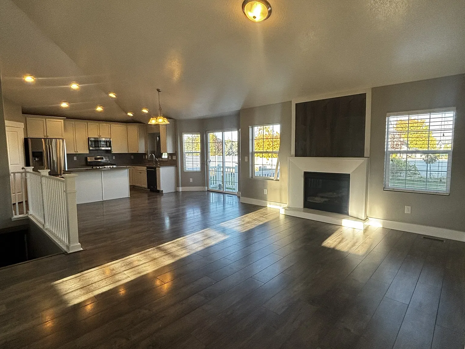 6363 Vernon Dr - AD - 1 — Photo 4