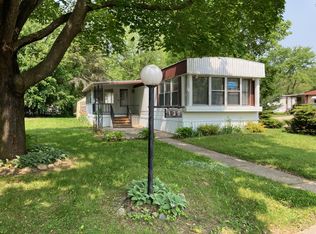 138 Dogwood Dr, Oakland, MI 48363