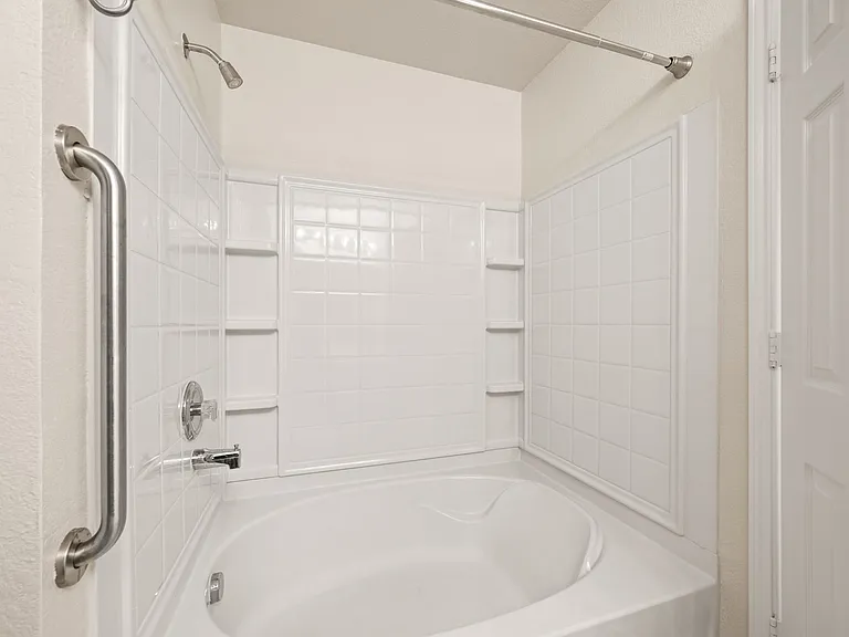 12113 Thicket Bend Dr — Photo 16