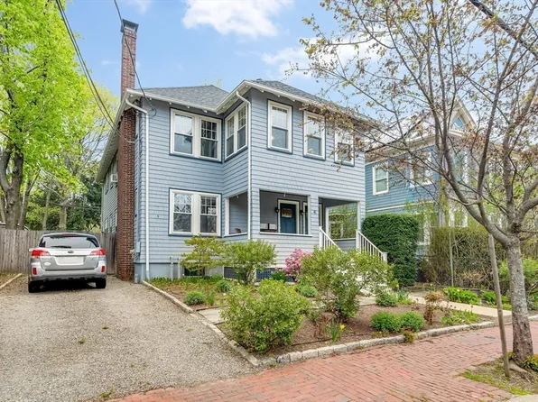 41 Lee St #A, Cambridge, MA 02139