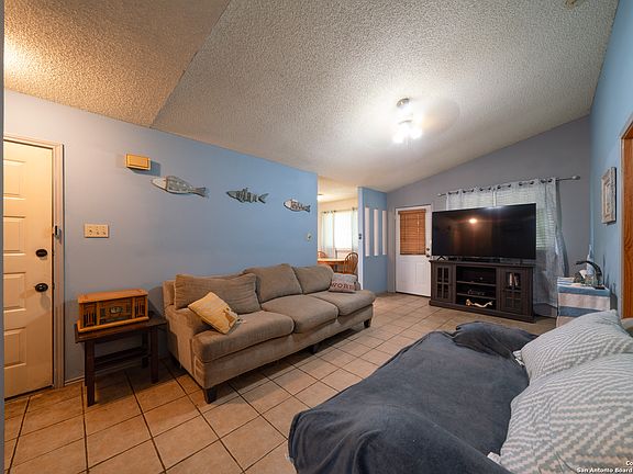 5th image of 4211 Desert Gold Dr