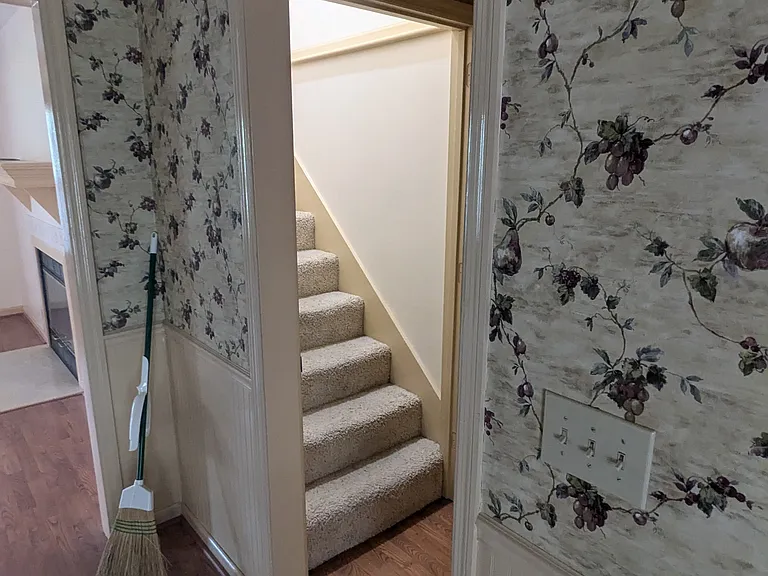 316 Southwinds Dr — Photo 17