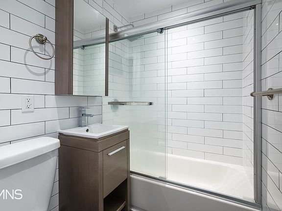 5th image of 339 W 19th St APT E