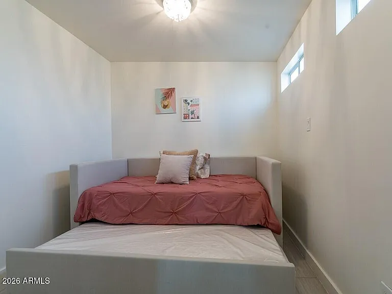 3302 E Turquoise Ave — Photo 26