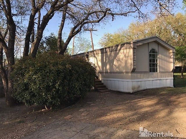 1st image of 126 Yates Cir