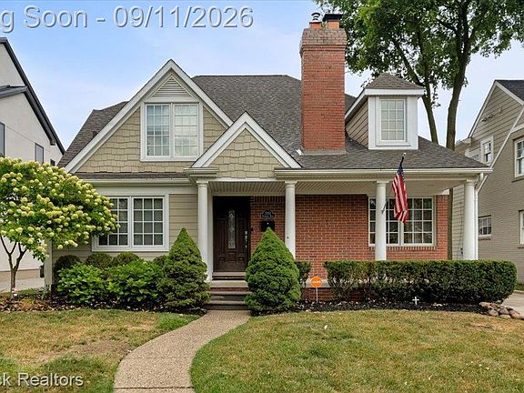 2nd image of 2253 Pembroke Rd