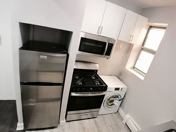 4th image of 220 W 140th St APT 2B