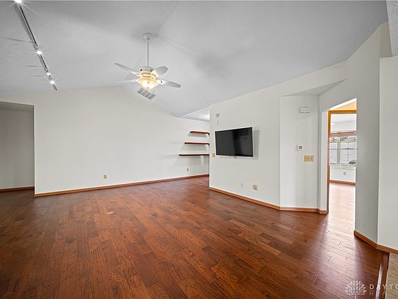 4th image of 1780 Tearose Cir