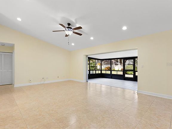 4th image of 531 Padua Cir NE