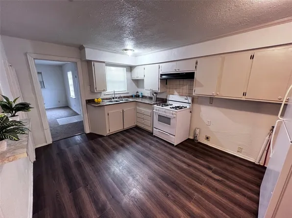 930 N Denton St, Hutchins, TX 75141