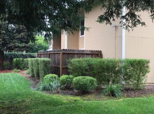 1665 Russell Ave, Santa Rosa, CA 95403