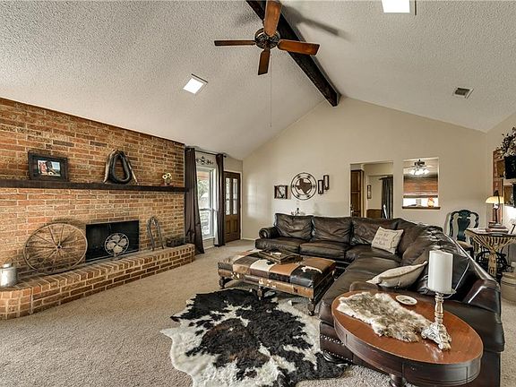 5th image of 459 Hancock Ct