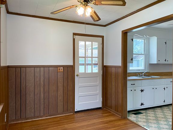 4th image of 2604 Petersburg St