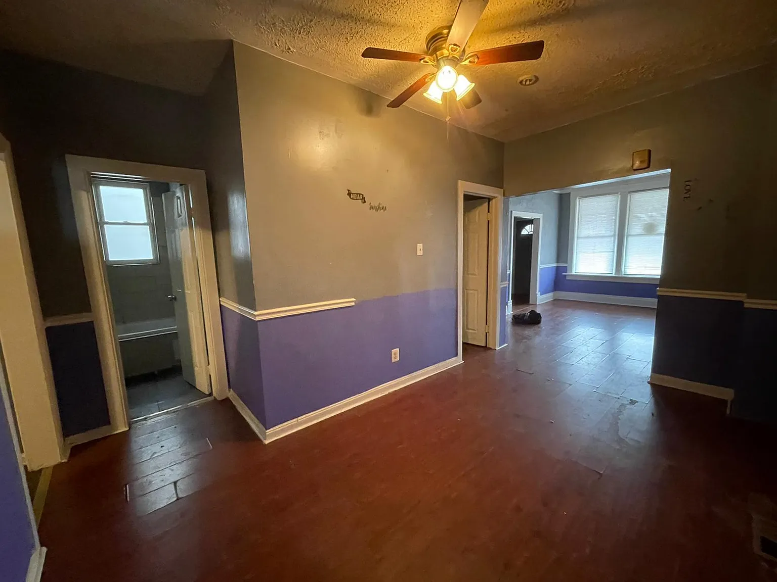 5 bed, 2000 sqft, $3,050 — Photo 3