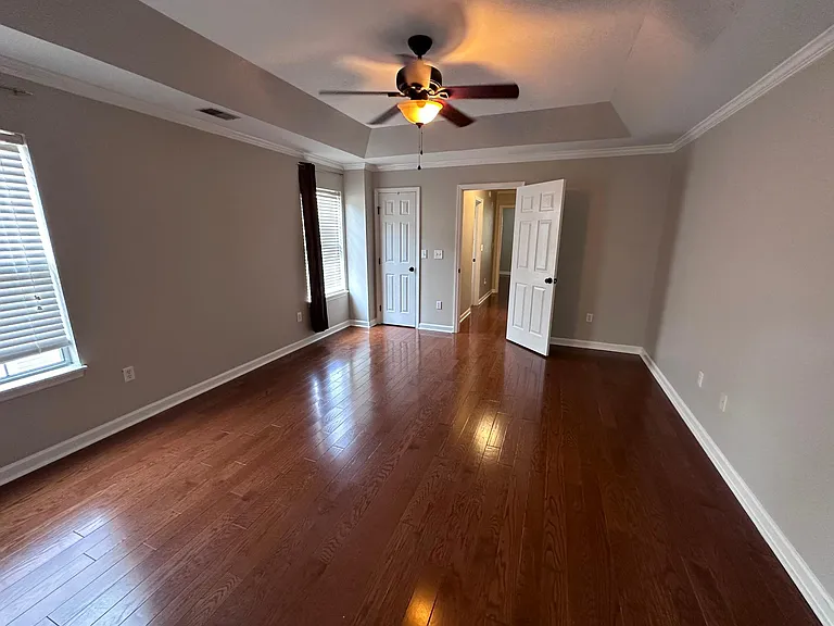 823 Harbor Place Dr — Photo 23
