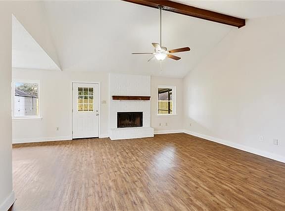 4th image of 296 Longview Dr