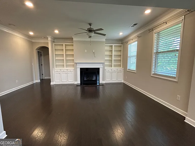 2940 Furlong Ct — Photo 4