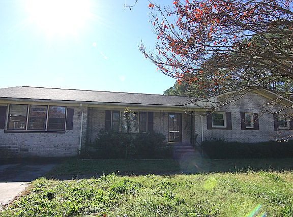 5th image of 812 Westview Ct