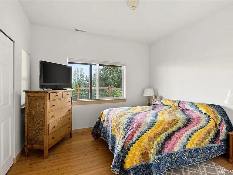 Downstairs Bedroom 2