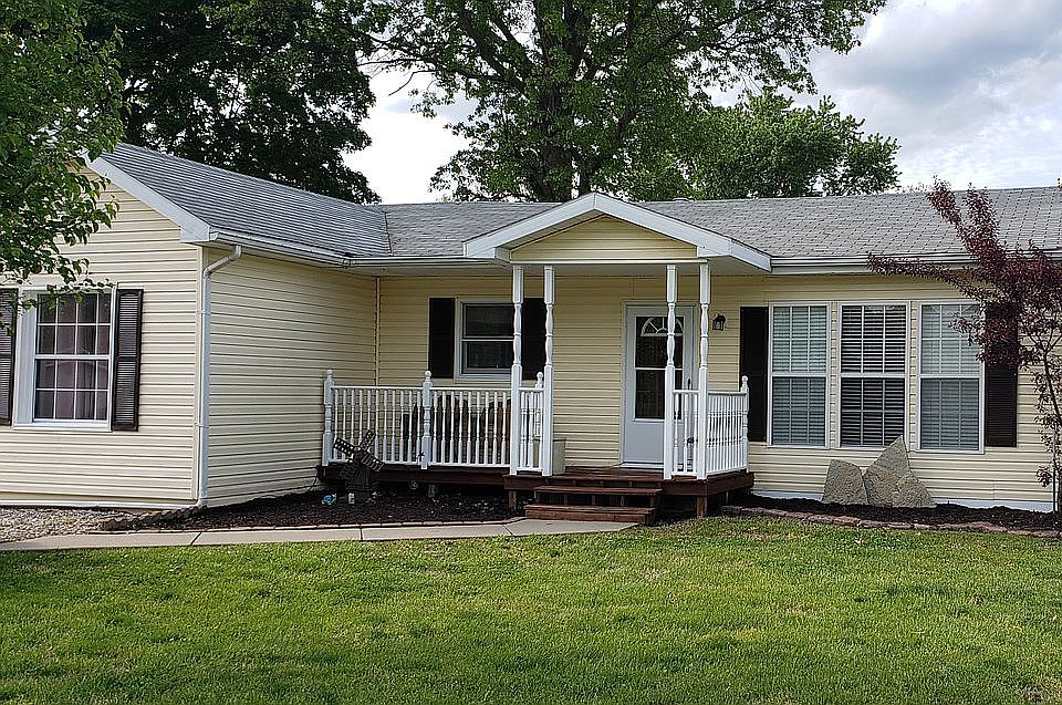 1st image of 2621 Hemlock Ave