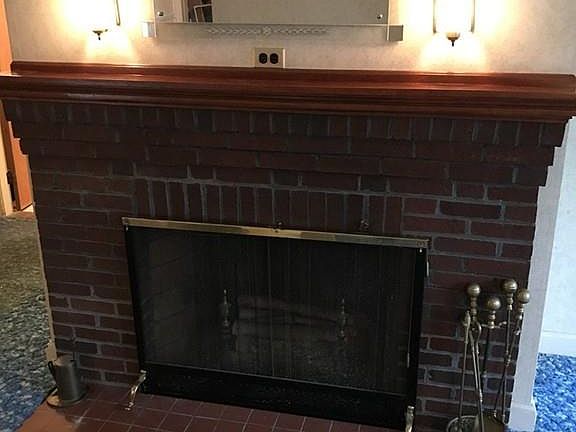 4th image of 84 Bond St